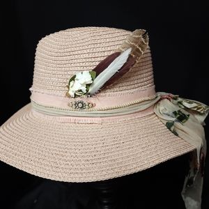 Pink mesh decorated hat